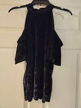 Velvet Cold-Shoulder Party Shirt - Black